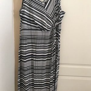 Black & white maxi dress